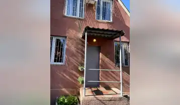 ქირავდება 60m2 ახალი აშენებული საკუთარი სახლი რემონტით. ფასი: 750$