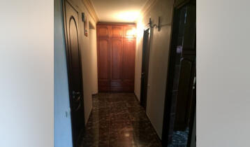 (Auto Translate!) Urgently for sale in an ecologically clean place with a built-in closet in a green area, two toilets, three balconies, a fireplace, a living room with a large entrance and a large living room.