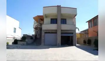 For Sale 700m2 New building Private House Renovated. Price: 640000$