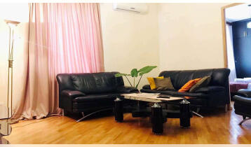 For Rent 100m2 New building Flat Renovated. Price: 1400$