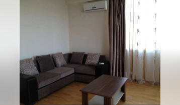 For Rent 120m2 Nonstandard New building Flat Newly renovated. Price: 800$