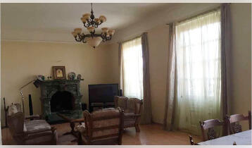 For Sale 330m2 Nonstandard Old Building Flat Old renovated. Price: 300000$