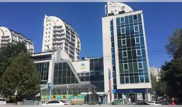 (Авто перевод!) Сдаются в аренду офисные помещения в БЦ BCV (Redix).
Цена не включает НДС.