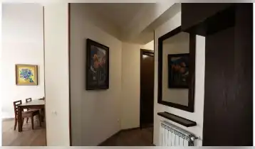 {{ gallery.alt }}