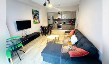 For Rent 70m2 Nonstandard New building Flat Renovated. Price: 1000$