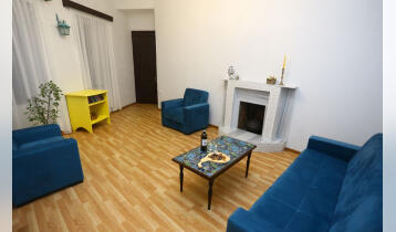 For Sale 107m2 Nonstandard Old Building Flat Newly renovated. Price: 280000$