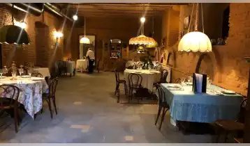 {{ gallery.alt }}