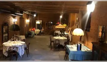 {{ gallery.alt }}