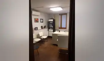 For Rent 360m2 Old Building Office Newly renovated. Price: 2200$