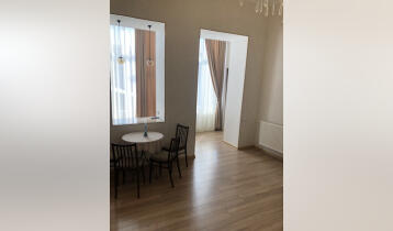 (Auto Translate!) 2-room apartment for sale in Sololaki on Asatiani Street. Ideal for rent.