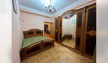 (Auto Translate!) A 3-room apartment for sale near Mama Davit's turnpike, with a small 50 sq.m. isolated yard.