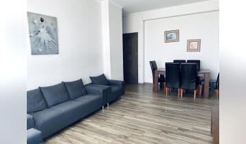 (Auto Translate!) Two verandas with views over the whole of Tbilisi, dressing room, pantry, two bedrooms, separate kitchen, renovation equipped with the latest generation appliances. The apartment is insured with TBS. (Location: VAKE DIAMOND, one of the most prestigious buildings in Vake).