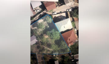 (Auto Translate!) Land for sale with its private houses, the land includes two streets, the land is located on the side of the road, it is possible to get a coefficient of 4.6 !!