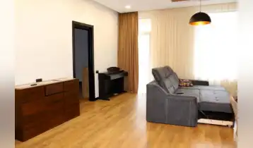 (Auto Translate!) Newly renovated apartment for rent in a new building. With all the necessary furniture and appliances, in a quiet and cozy place.
