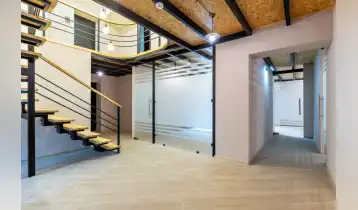 {{ gallery.alt }}