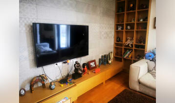 For Rent 162m2 Nonstandard New building Flat Renovated. Price: 1900$