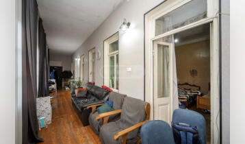 For Sale 120m2 Nonstandard Old Building Flat Old renovated. Price: 135000$