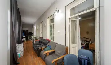 For Sale 120m2 Nonstandard Old Building Flat Old renovated. Price: 135000$