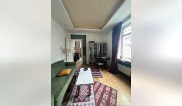 For Sale 77m2 Nonstandard Old Building Flat Old renovated. Price: 150000$