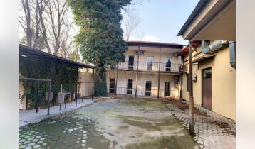 (Auto Translate!) For sale, 4612 square meters of land with a 2-storey building of 2600 square meters. The building is located at the corner of Sarajishvili Avenue, it is fenced and the road faces both sides. 1. Floor 12 hall with entrance from two sides (from the corridor and the back yard) area 4 m. A corridor connects all halls. 22 wet spots at both ends of the corridor. 2. 12 attic rooms. 22 bathrooms. The building has an ideal planning for a clinic, a school, a showroom, a small shopping center. Trucks are parked on both sides of the building.