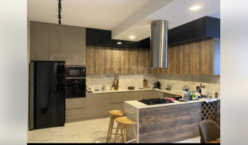 For Sale 135m2 Nonstandard New building Flat Newly renovated. Price: 165000$