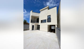 For Sale 305m2 New building Private House Newly renovated. Price: 245000$