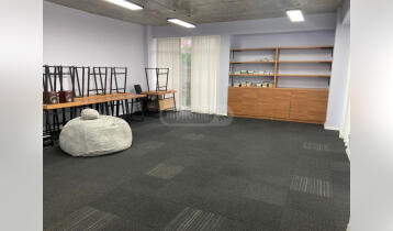 (Auto Translate!) Newly renovated office space for sale, fully renovated with furniture and parking, price includes VAT.