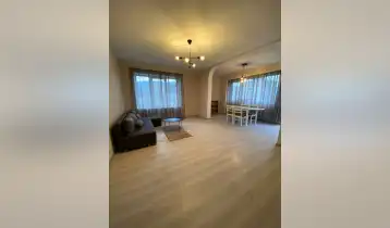 Сдается 75m2 Чешский Старая постройка Квартира с ремонтом. Цена: 650$