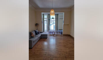 For Sale 111m2 Nonstandard Old Building Flat Newly renovated. Price: 290000$