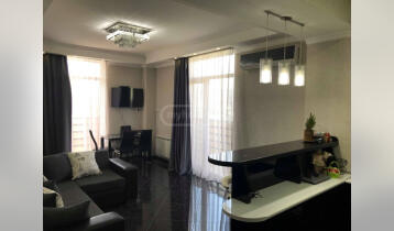(Auto Translate!) For sale, 5 minutes' walk from the Guramishvili metro station. There is a Carrefour in the same building, shops and pharmacies are opposite, two universities are 57 minutes away) 98 sq m apartment on the 11th floor of a 15-story building, it is cozy and not on the road side, with a city view, 2 bedrooms, one wardrobe room and a studio living room, the apartment has a balcony all around , isolated to one room.