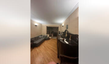 For Sale 83m2 Khrushchov Old Building Flat Old renovated. Price: 115000$