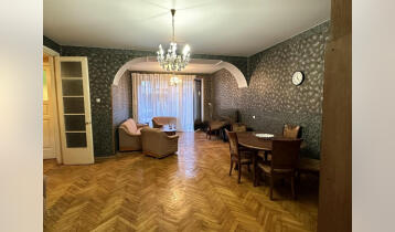 For Sale 101m2 Nonstandard Old Building Flat Old renovated. Price: 208000$