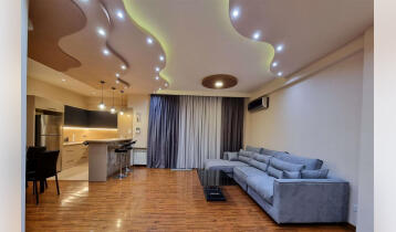 For Sale 138m2 Nonstandard New building Flat Newly renovated. Price: 240000$