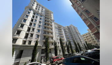 (Auto Translate!) Triplex for sale in "Rustaveli Residence", full area: 903 sq.m. (internal area: 603.19; balconies: 35.68 sq.m.; terrace: 263.33 sq.m.),
Common room with 7 meter ceiling.