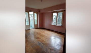 For Sale 69m2 Kavlashvili Old Building Flat Old renovated. Price: 103000$