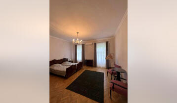 (Auto Translate!) 2-bedroom furnished, newly renovated apartment for rent, next to Amirani cinema, on Merab Kostava street.