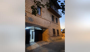 For Sale 333m2 Old Building Private House Renovated. Price: 550000$