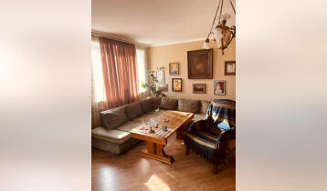 (Auto Translate!) Bright corner apartment for sale, newly renovated..