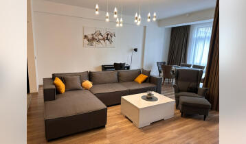 For Rent 130m2 Nonstandard New building Flat Newly renovated. Price: 1700$