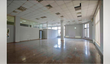 For Rent 323m2 Old Building Office Newly renovated. Price: 5500$