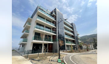 For Sale 448m2 Nonstandard New building Flat Newly renovated. Price: 525000$