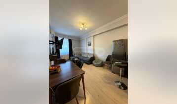 (Auto Translate!) A 2-room renovated apartment is for sale in a prestigious location, on the border of Vakesaburtalo. on Otar Lortkipanidze Street. There is a studio type living room and bedroom. The building was built in 2012. Most of the furniture and appliances remain in the apartment.