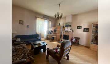 (Auto Translate!) For immediate sale in the city center, in the most prestigious and oldest district of Tbilisi, in the yard of Courtyard Marriott, a bright 3-room apartment. Due to its strategic location, the place is a prestigious and the most active tourist zone. The space is the best, both for living and for any kind of office activities, as well as for organizing a hotel and hostel. Ideal for those who plan to rent daily. The apartment is old renovated, with built-in wardrobes, a separate bright and large kitchen, two bathrooms, 2 bedrooms, a large living room with a working fireplace, a small balcony. It also has a basement.