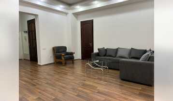 (Авто перевод!) Продается двухкомнатная квартира со свежим ремонтом на проспекте Казбеги, Аксис.