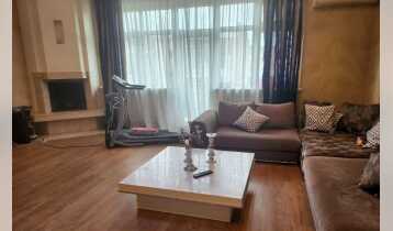 For Rent 150m2 Nonstandard Old Building Flat Renovated. Price: 1000$