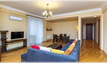 Сдается 132m2 Новостройка Офис с ремонтом. Цена: 1000$