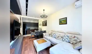 Продается 65m2 Нестандартный Новостройка Квартира с новым ремонтом. Цена: 260000$