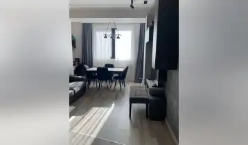 (Auto Translate!) A bright 3-room corner apartment is for sale in the newly built building of "Monolith Bagebi" in Bagebi. Both bedrooms with primary lighting. Basic furniture and appliances remain in the house. For detailed information, contact us at 574 74 22 99; 598 12 04 99. The price is 160,000 dollars. (price can be negotiated)