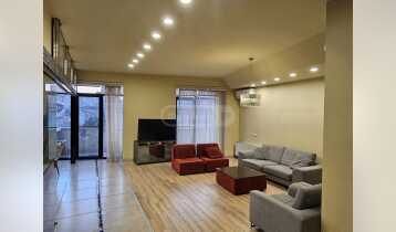 For Rent 180m2 Nonstandard New building Flat Newly renovated. Price: 2500$