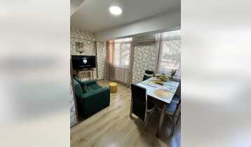 For Sale 88m2 Nonstandard Old Building Flat Old renovated. Price: 110000$